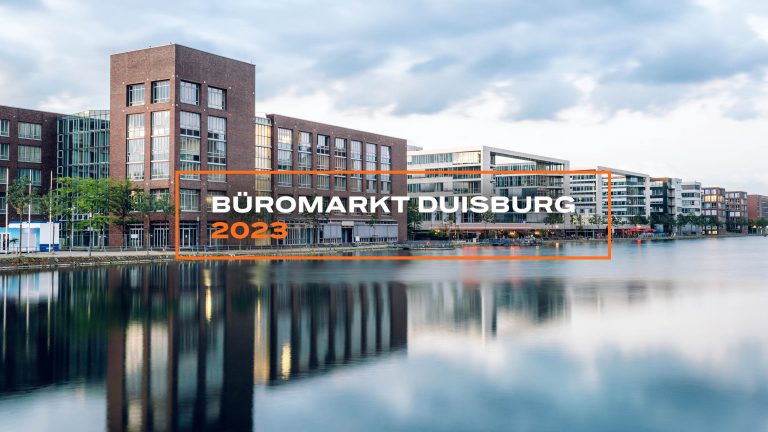 Starker Büroflächenumsatz: Büromarkt Duisburg 2023 erreicht 71.000 m²Der Büromarkt Duisburg 2023 erzielt mit 71.000 m² Büroflächenumsatz das höchste Ergebnis seit 2015.