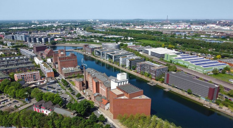 Der Büromarkt in Duisburg 2024 verzeichnet ein stabiles Halbjahresergebnis mit 30.500 m² vermieteter Bürofläche. Analyse der aktuellen Marktentwicklung und Leerstandsquote.