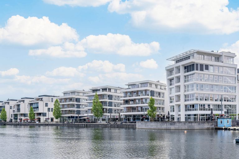 Büromarkt Dortmund 1. Halbjahr 2025: Starke erste Jahreshälfte Der Büromarkt Dortmund konnte im ersten Halbjahr 2025 einen Flächenumsatz von insgesamt rund 64.500 m² verbuchen.