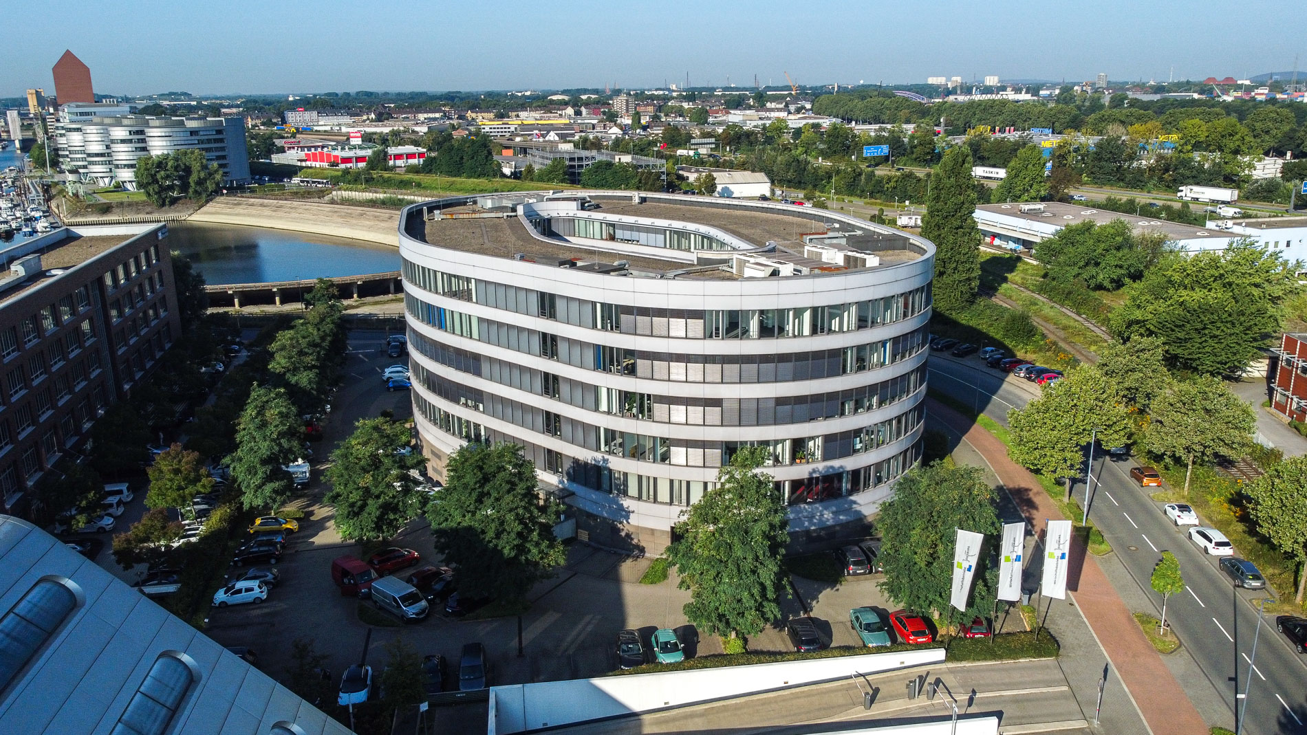 Duisburg: CUBION vermittelt rd. 440 m² Bürofläche am Innenhafen an corporate benefits