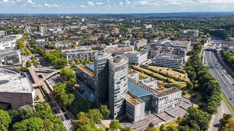 Büromarkt Essen 2025 mit geringerem Flächenumsatz: Vermietungen rückläufig, Eigennutzer stabilisieren, Leerstand sinkt leicht, Mieten steigen deutlich laut CUBION.