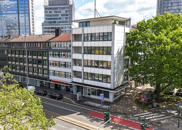 CUBION vermittelt rund 270 m² Bürofläche in der Huyssenallee 15 in Essen an die ZENZ Patentanwälte Partnerschaft mbB.
