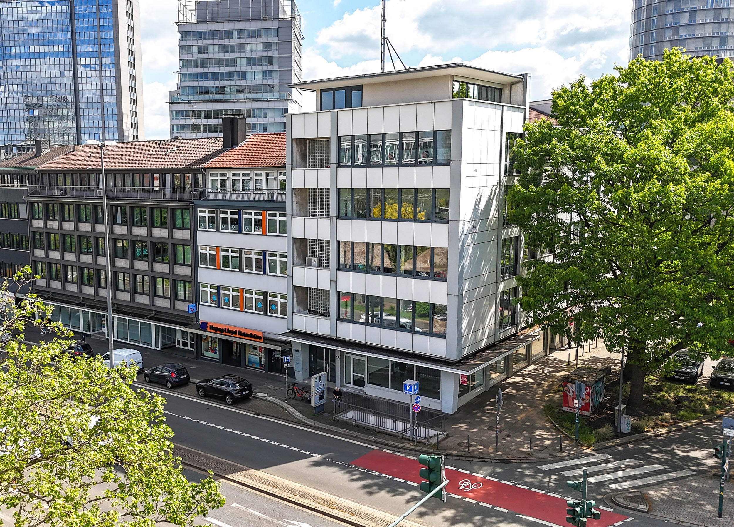 CUBION vermittelt rund 270 m² Bürofläche in der Huyssenallee 15 in Essen an die ZENZ Patentanwälte Partnerschaft mbB.