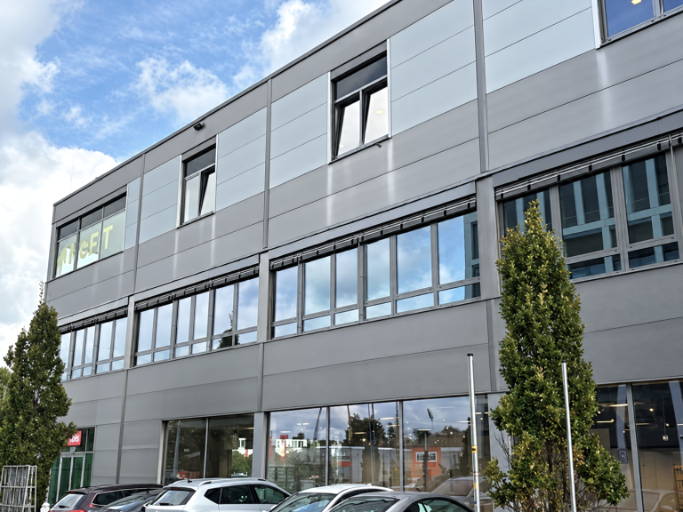 Fensterfest in Aachen: BIG direkt gesund feiert einen wichtigen Meilenstein beim neuen Standort im Quartier Nord. CUBION begleitete die Anmietung.