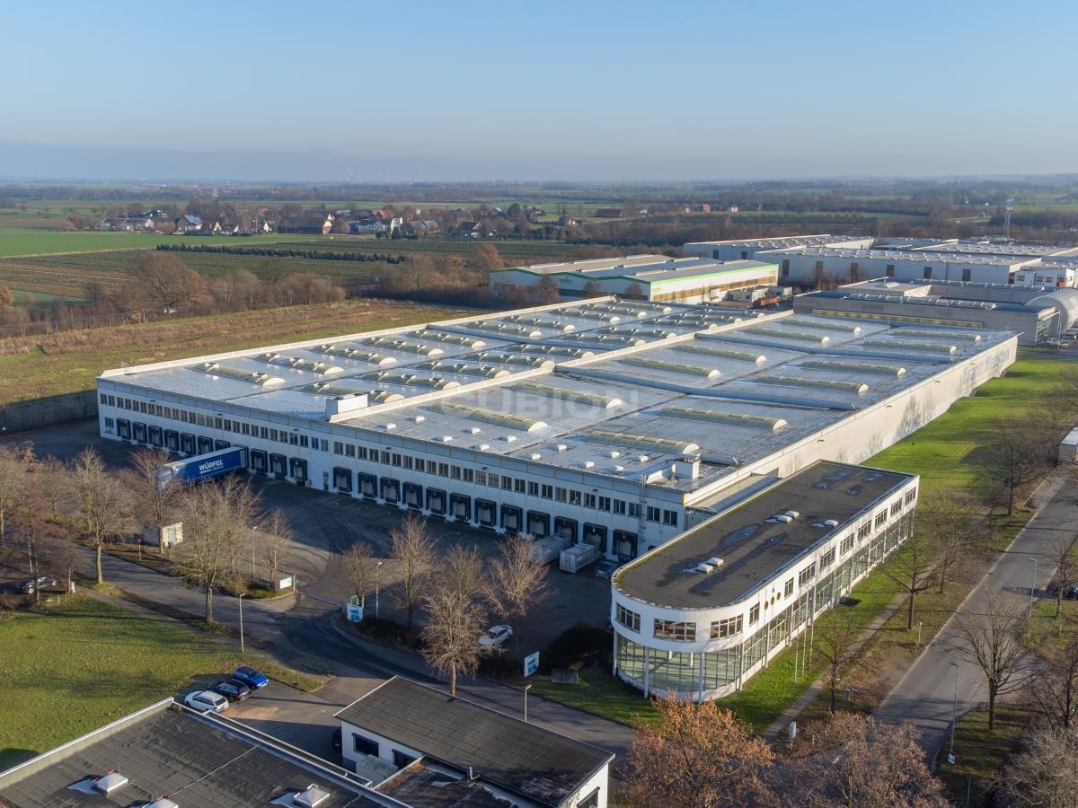 Titelbild - TOP Logistikfläche mit 23 Rampen und 24/7 in Soest an der A44!