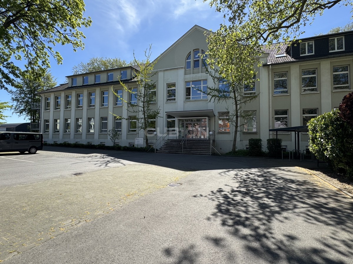 Titelbild - Zentrale Lage in Gelsenkirchen | 4.000 m² Bürofläche | zahlreiche Stellplätze 