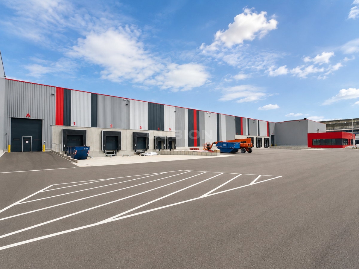 Titelbild - DGNB Platin | Neubau-Erstbezug | 8m UKB | Rampen 