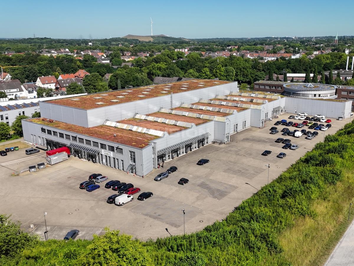 Titelbild - Moderne Hallenflächen am Bugapark!